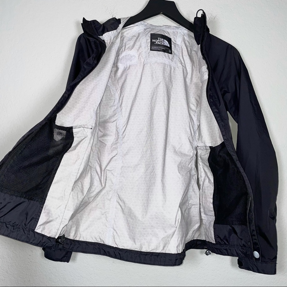 The North Face Venture 2 Jacket Black - Picture 6 of 13